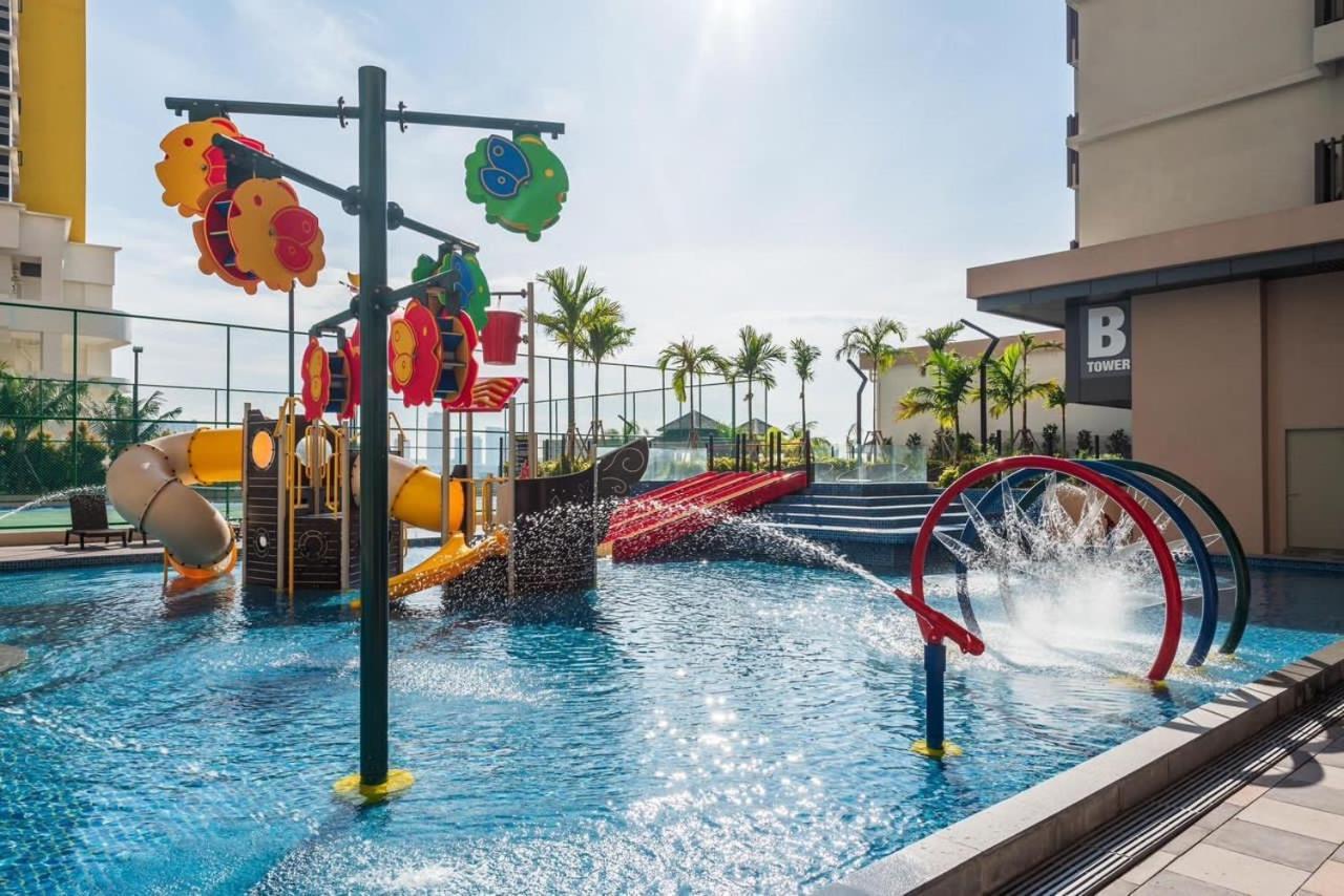 New Bali Residence Seaview L 8 Pax L Kids Friendly L Water Theme Park L 5Mins To Jonker L Kids Slide Malacca Bagian luar foto